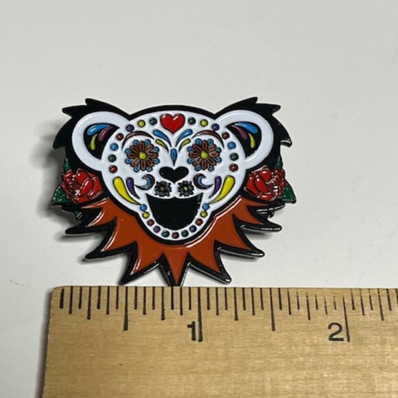 Grateful Dead Sugar Bear Skull 2015 Rockin' Relix #65 Vest, Jacket, Hat, Bag Pin - Picture 6 of 7